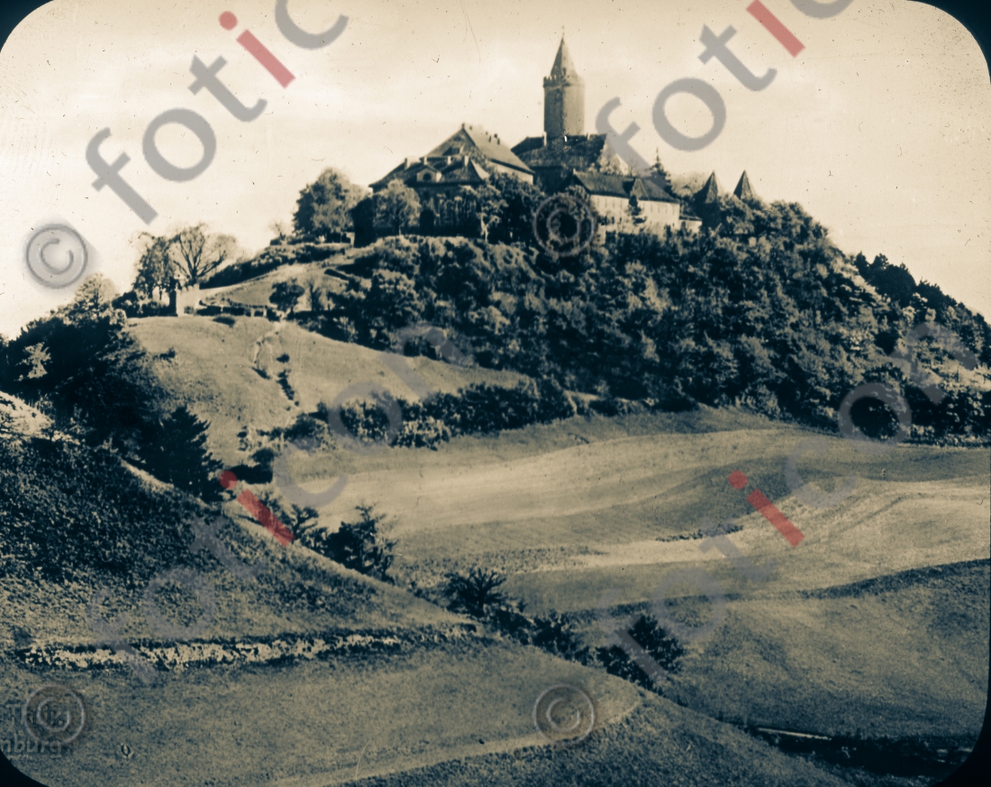 Leuchtenburg I Leuchtenburg (foticon-simon-169-078-sw.jpg)